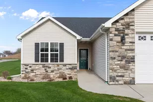 4647 N Cherryvale Ave, Appleton, WI 54913 - Photo 4