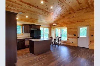 247 E Madison Street, Clintonville, WI 54929 - Photo 14