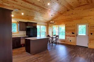 247 E Madison St, Clintonville, WI 54929 - Photo 14