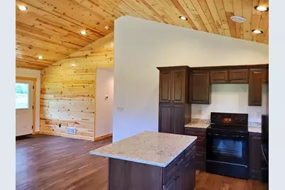 247 E Madison Street, Clintonville, WI 54929 - Photo 10