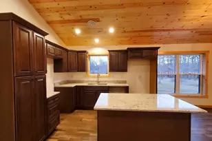 247 Madison St, Clintonville, WI 54929 - Photo 8