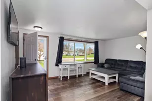 2615 Bayport Ln, Green Bay, WI 54313 - Photo 4