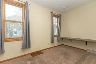 333 Rosalia St, Oshkosh, WI 54901 - Photo 6