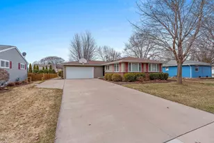 736 Melissa St, Menasha, WI 54952 - Photo 54