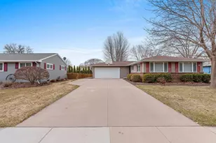 736 Melissa St, Menasha, WI 54952 - Photo 56