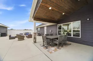 594 Prairie Gardens Ln, Pulaski, WI 54162 - Photo 48