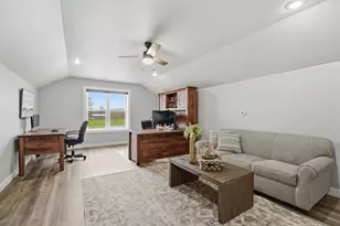 594 Prairie Gardens Ln, Pulaski, WI 54162 - Photo 30