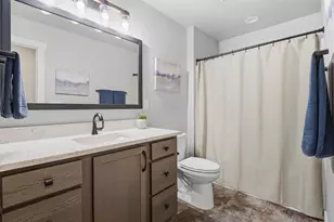 594 Prairie Gardens Ln, Pulaski, WI 54162 - Photo 22