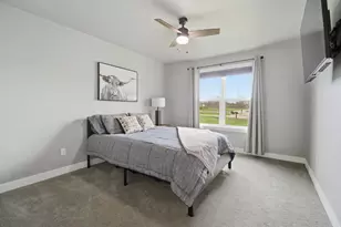 594 Prairie Gardens Ln, Pulaski, WI 54162 - Photo 22