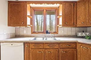 9156 Center Rd, Neenah, WI 54956 - Photo 12