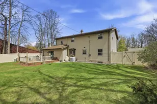 2511 S Carpenter St, Appleton, WI 54915 - Photo 2
