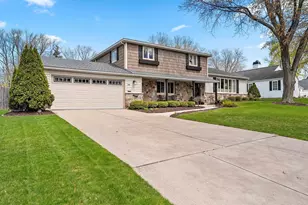 180 Arbor Ln, Green Bay, WI 54301 - Photo 4