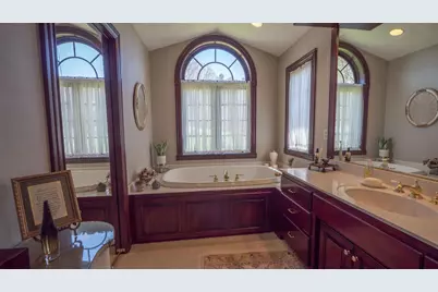 N4655 Quintessence Court, New London, WI 54961 - Photo 20