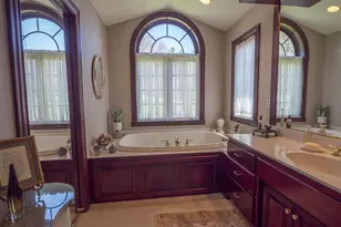N4655 Quintessence Ct, New London, WI 54961 - Photo 20