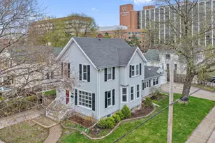 839 S Jackson St, Green Bay, WI 54301 - Photo 2
