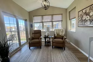 1256 Cameron Cir, Neenah, WI 54956 - Photo 8