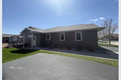 1256 Cameron Circle, Neenah, WI 54956 - Photo 34