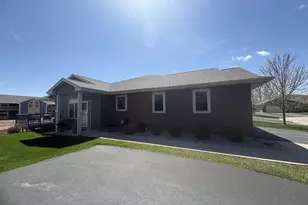 1256 Cameron Cir, Neenah, WI 54956 - Photo 34