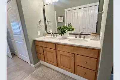 1256 Cameron Circle, Neenah, WI 54956 - Photo 16