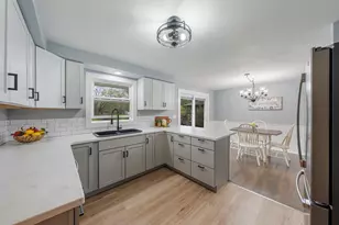1034 Ridge Ln, Appleton, WI 54914 - Photo 6