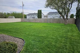 2005 Oak St, Oshkosh, WI 54901 - Photo 34