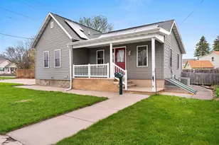 836 8th St, Appleton, WI 54914 - Photo 2