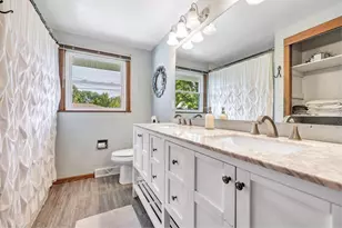 976 Watermolen Ave, Green Bay, WI 54304 - Photo 12