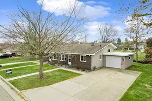 1119 Florence St, Marinette, WI 54143 - Photo 40