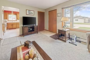 1119 Florence St, Marinette, WI 54143 - Photo 4