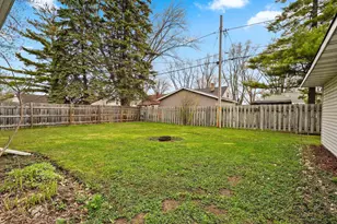 530 Morris Ave, Ashwaubenon, WI 54304 - Photo 4