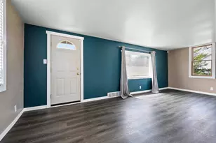 530 Morris Ave, Ashwaubenon, WI 54304 - Photo 12