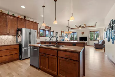 177 Clearwater Court, Appleton, WI 54913 - Photo 6