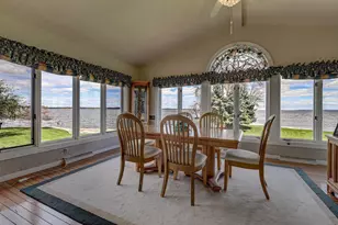 2384 Hickory Ln, Oshkosh, WI 54901 - Photo 26