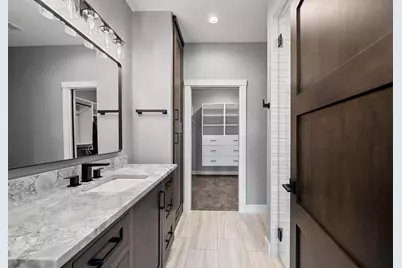2011 Labyrinth Lane, De Pere, WI 54115 - Photo 38