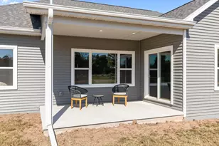 W5759 Roundstone Pl, Menasha, WI 54952 - Photo 40