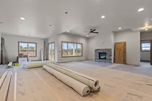 W5759 Roundstone Pl, Menasha, WI 54952 - Photo 4