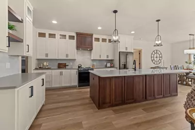 W5759 Roundstone Place, Menasha, WI 54952 - Photo 10