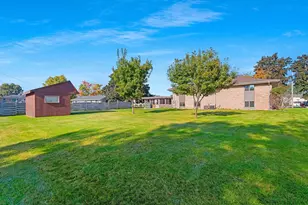 2203 Gilson Ct, Green Bay, WI 54304 - Photo 52