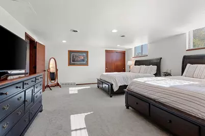 2203 Gilson Court, Green Bay, WI 54304 - Photo 24