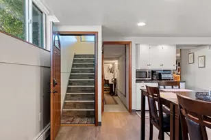 2203 Gilson Ct, Green Bay, WI 54304 - Photo 12