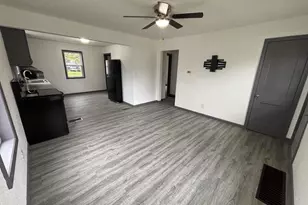 93 Garfield Ave, Clintonville, WI 54929 - Photo 6
