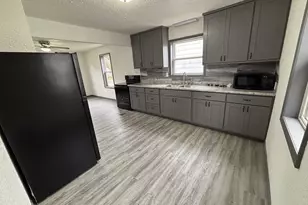 93 Garfield Ave, Clintonville, WI 54929 - Photo 8