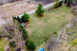 2525 Breezewood Ln, Neenah, WI 54956 - Photo 24