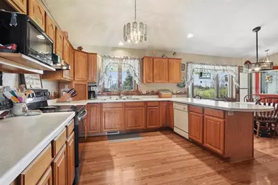 W2150 Crosstown Road, Hilbert, WI 54129 - Photo 8