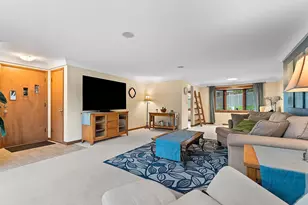 2857 St Ann Dr, Green Bay, WI 54311 - Photo 6