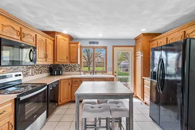 1825 E Marquette Street, Appleton, WI 54911 - Photo 8