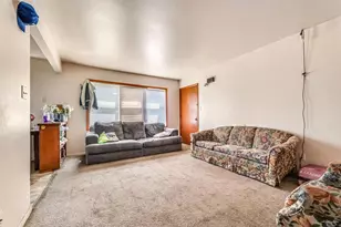 1410 Hickory Ln, New Holstein, WI 53061 - Photo 10