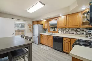 1513 N Superior St, Appleton, WI 54911 - Photo 6