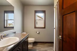 1657 Red Oak St, Green Bay, WI 54313 - Photo 32
