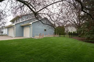 140 Overland Trail, Oshkosh, WI 54904 - Photo 4